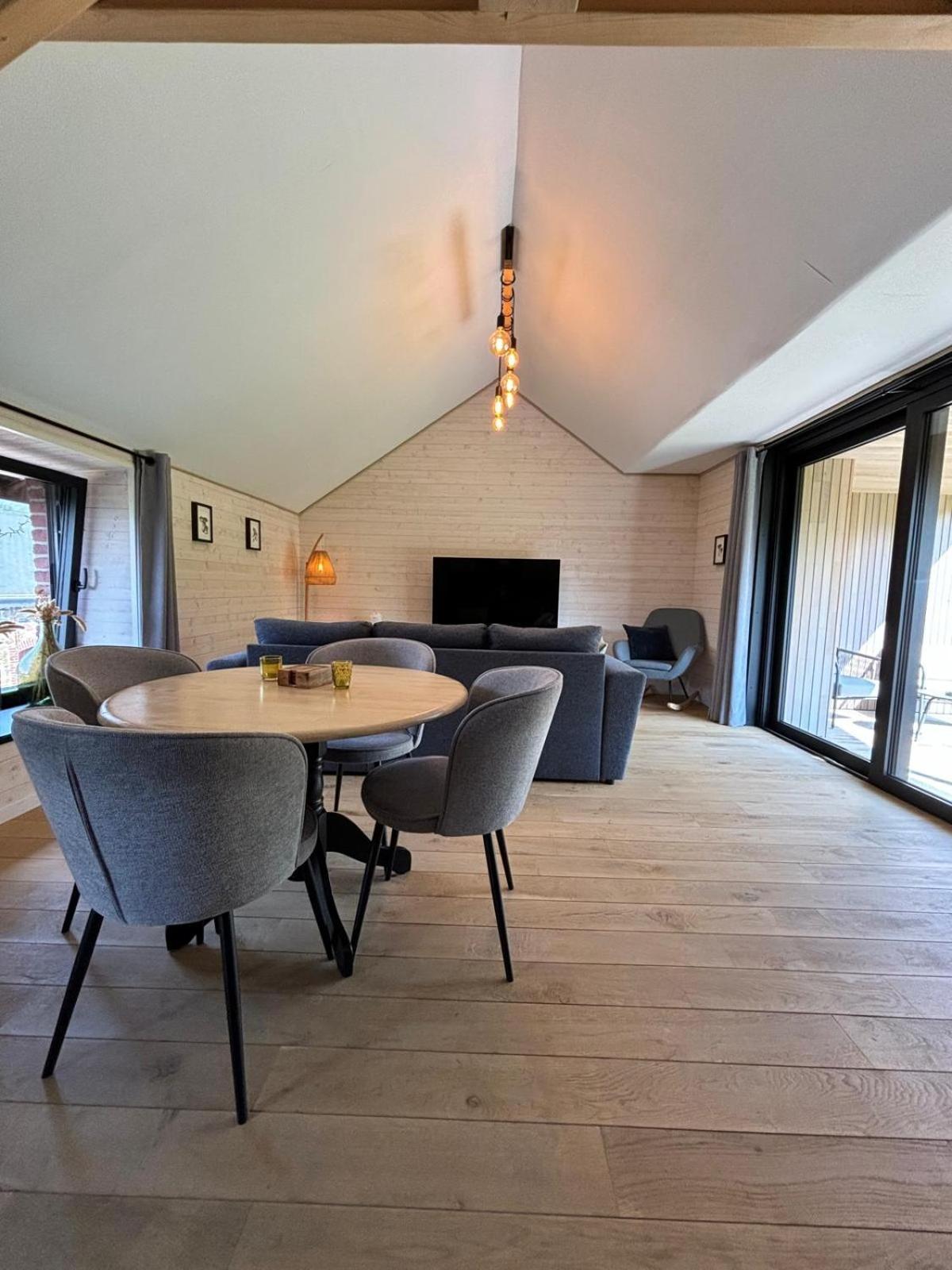 Ambiance Boisee Moustier Stoumont